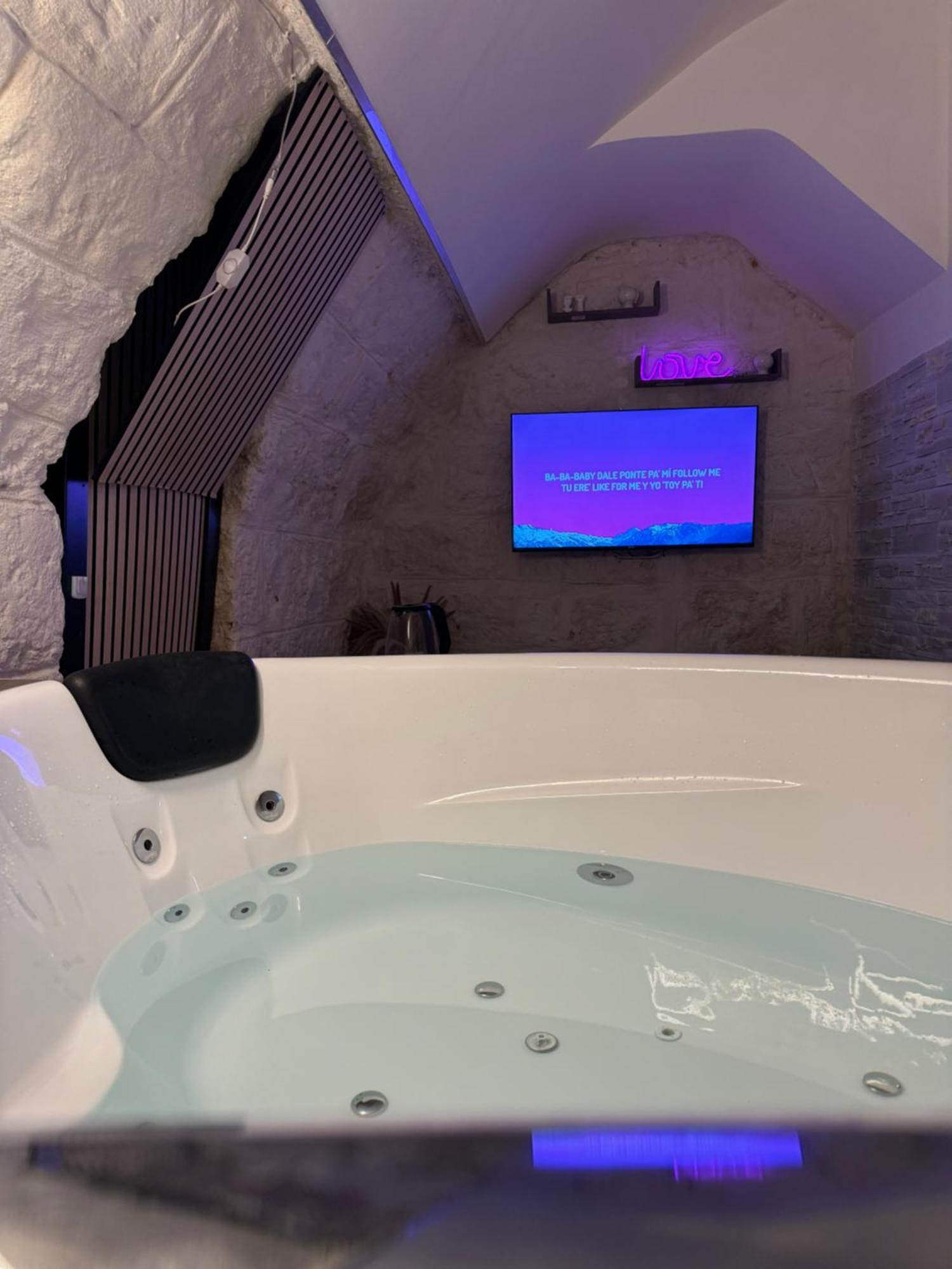 Pietra Viva Room Бари Экстерьер фото